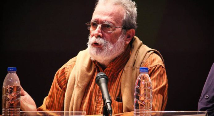 Falleció el escritor Roberto Hernández Montoya