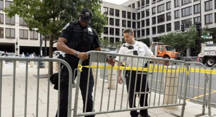 Fuertes medidas de seguridad en torno al juzgado de Washington donde comparecerá Trump