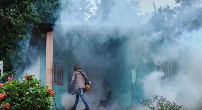 Fumigación contra la Leishmaniasis arropa cuatro sectores de Caripe