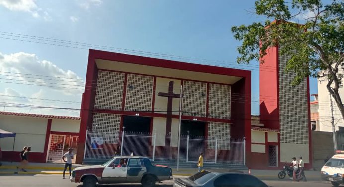 Gobierno recupera patrimonio arquitectónico de la iglesia Santa Cruz