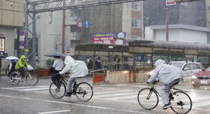 Japón: tifón deja 1 muerto y 220 mil casas sin electricidad