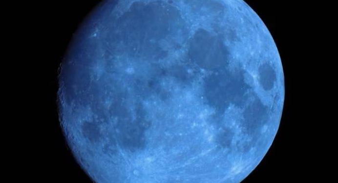 Así de espectacular fue la imponente luna azul que se observó en Venezuela (Fotos)