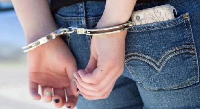 Dos detenidas por agredir a una mujer en La Murallita