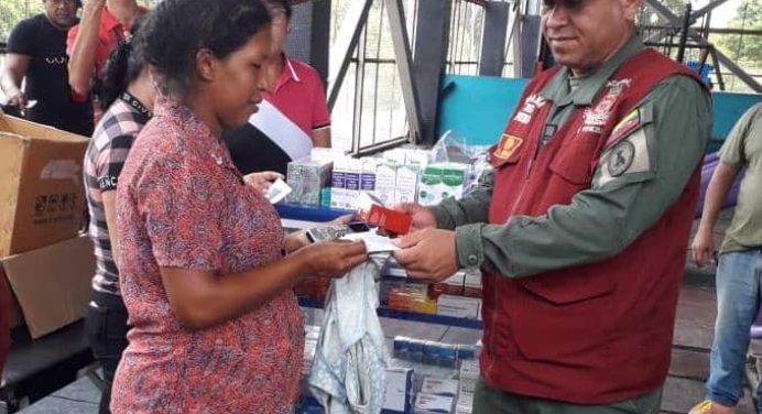 Medicamentos gratuitos y atención en salud recibe comunidad indígena en San Simón Sur