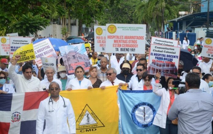 medicos convocan paro de 48 horas en republica dominicana laverdaddemonagas.com medicos protestaron en el 2022 por cambios en el sistema de salud