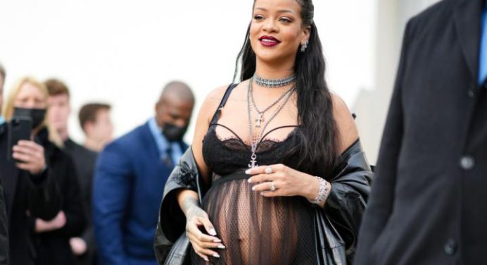 Rihanna da a luz a su segundo hijo