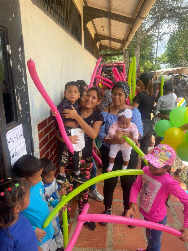 Alcaldesa Fuentes llevó salud y amor a 500 niños de San Joaquín del Tigre