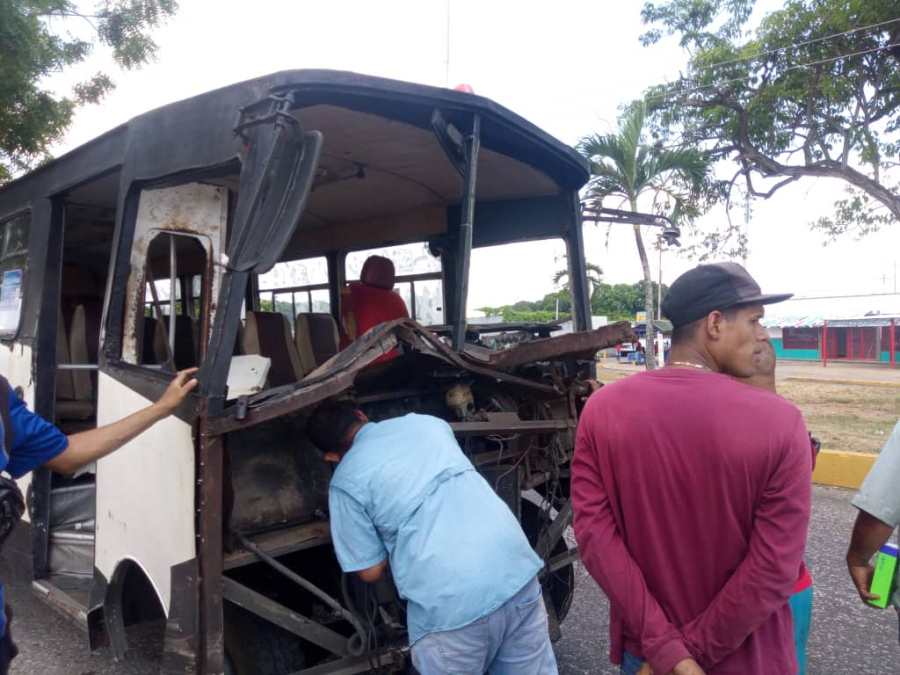 Afortunadamente el bus no tenía pasajeros