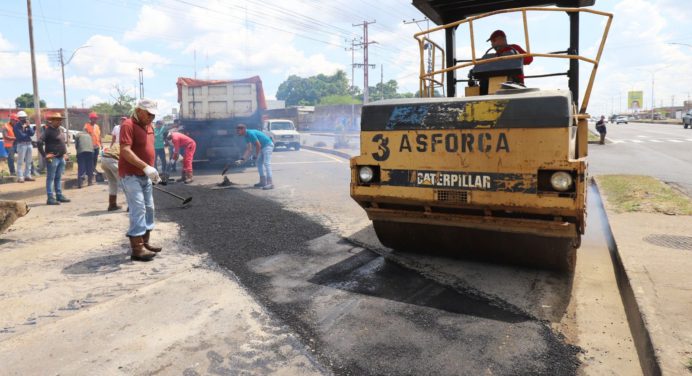 Atendida vialidad en el sector Alto Paramaconi y en avenida Bella Vista