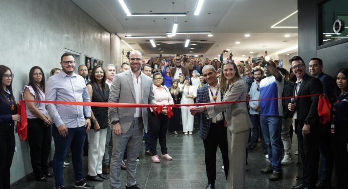 BDV reinaugura su principal sucursal