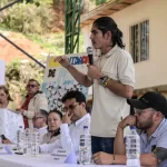 FARC y Gobierno de Colombia instalarán mesa de diálogo el 8 de octubre