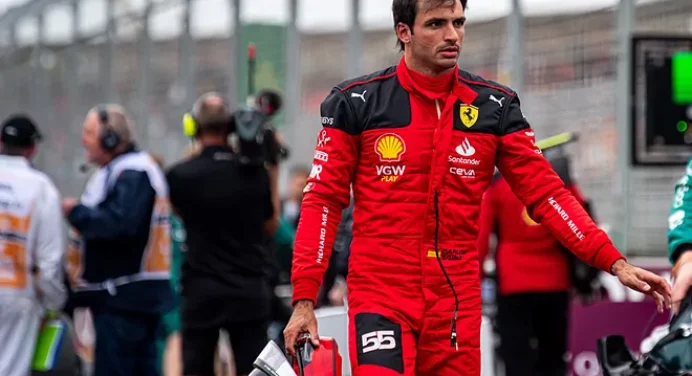 Español Carlos Sainz se queda con la «pole» del Gran Premio de Singapur