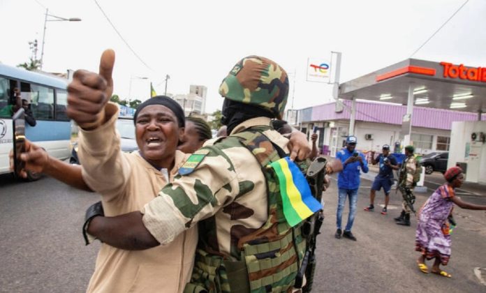 Horas de tensión se vivieron en Gabón tras el golpe de Estado