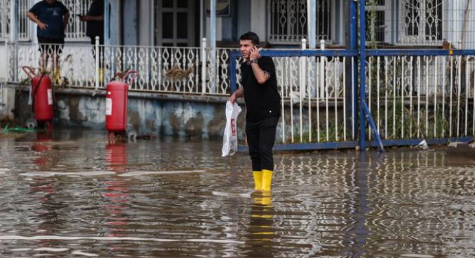 Inundaciones en el sudeste de Europa dejan once muertos y cinco desaparecidos