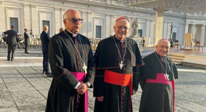 Monseñor Diego Padrón Sánchez ya se encuentra en Roma para el sínodo de Obispos