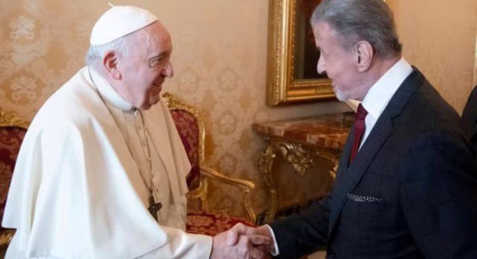 Papa Francisco y Sylvester Stallone reunidos en el Vaticano