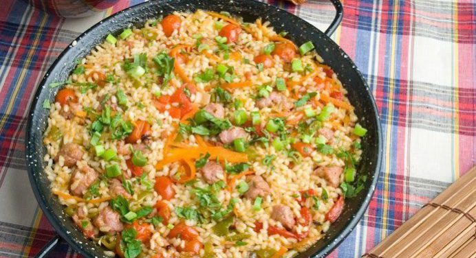 Receta para una cena feliz: Arroz Supremo con salchichas