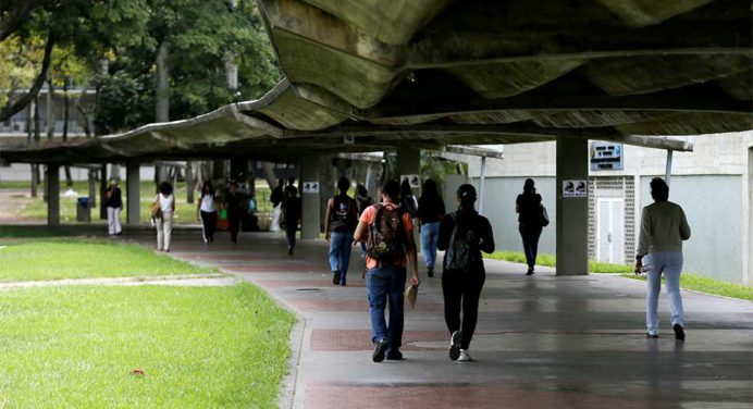 Rector Rago afirma que UCV debe ser productiva sin dejar de exigir recursos al Ejecutivo