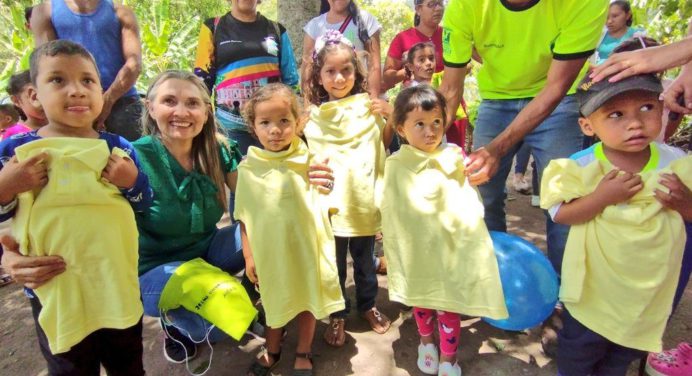 Ruta del Festival Vacacional Acosta #2023 atendió a niños y adultos en El Banqueado