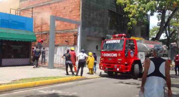 Se registró incendio en antigua sede del Banco Industrial de Venezuela