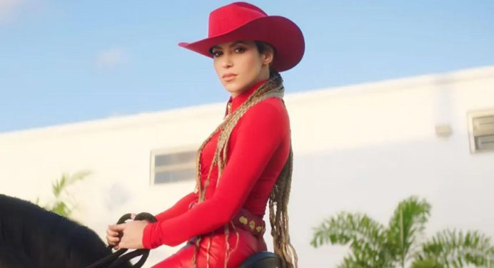 Shakira al estilo de Doña Bárbara en su nueva canción con indirecta a su exsuegro