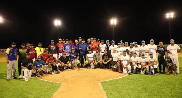 Transmonagas gana primer juego en el renovado Estadio Las Comunales