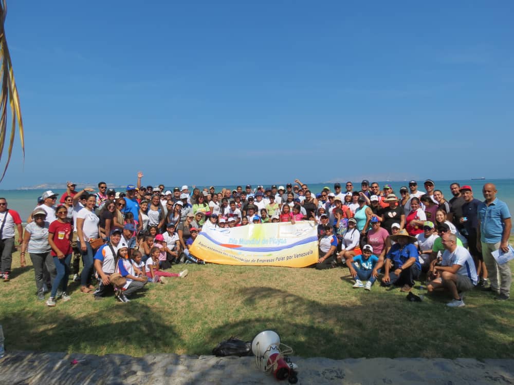 voluntariado de empresas polar recoge 2 400 kilos de basura durante el dia mundial de las playas laverdaddemonagas.com una labor de conciencia dia mundial de las playas