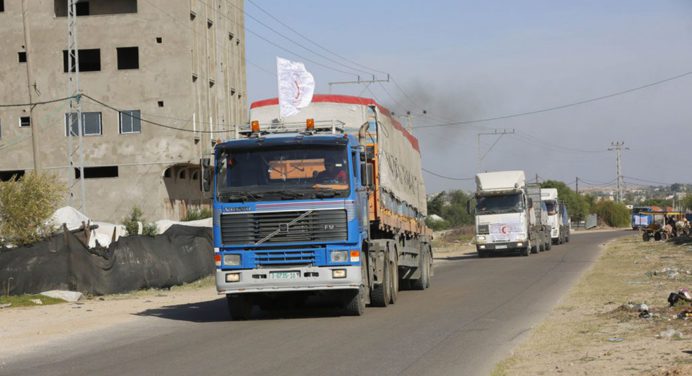 20 camiones con ayuda humanitaria ingresan por tercera vez a la Franja de Gaza