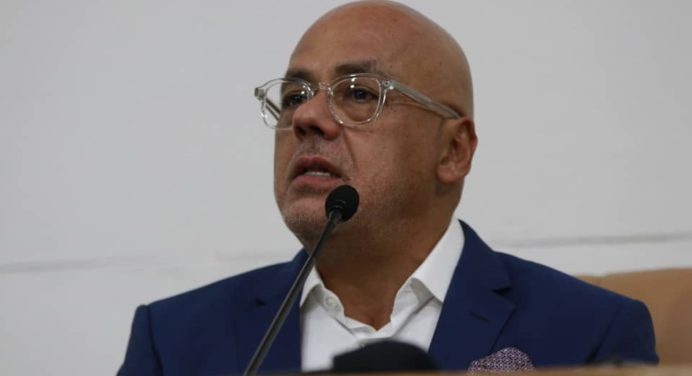 Asamblea Nacional suspende a un diputado por extralimitarse en sus funciones desde su cuenta X