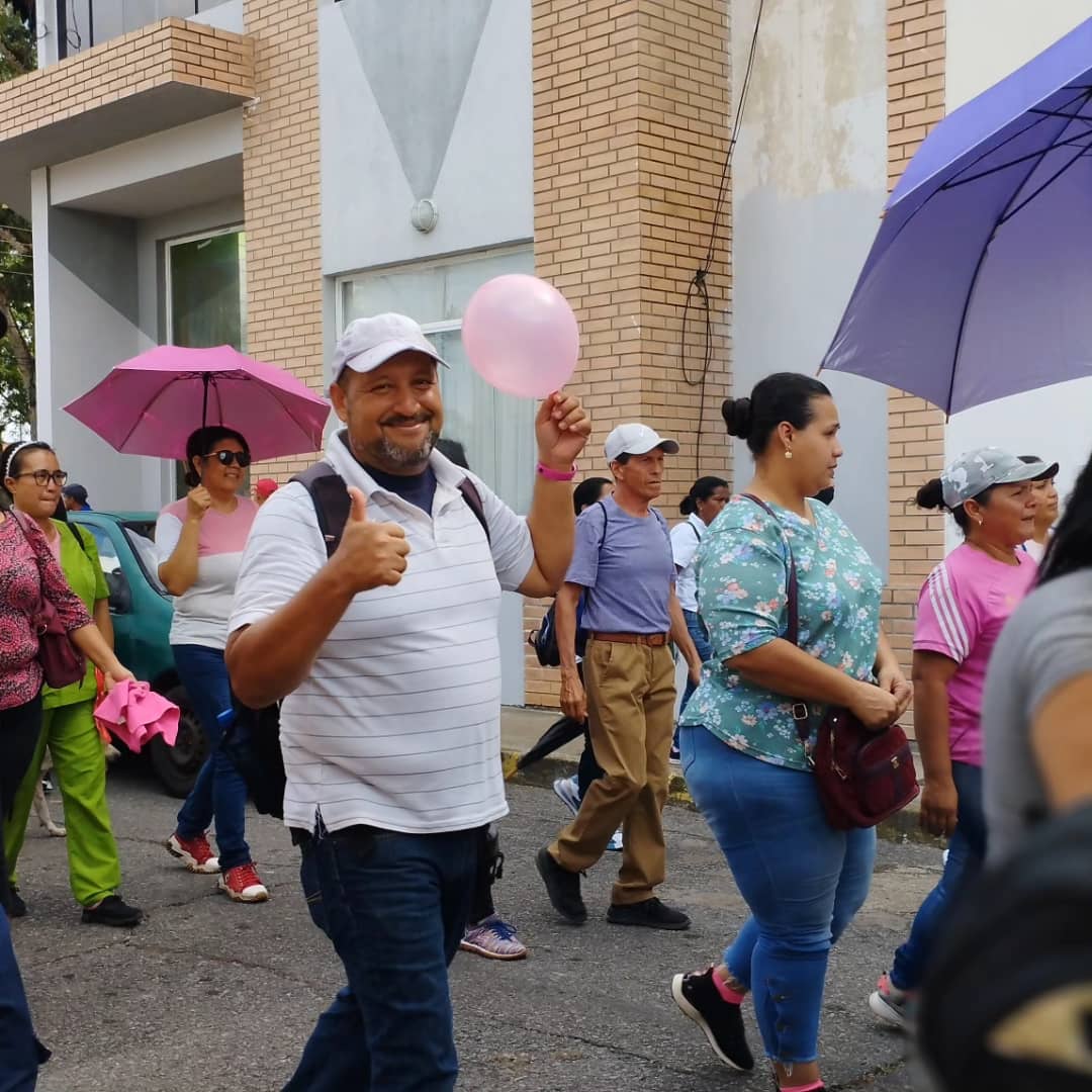 en santa barbara marcharon contra el cancer de mama laverdaddemonagas.com marcha3