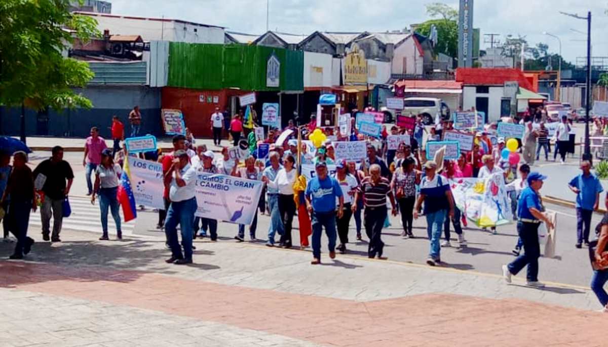 Creemos Alianzas y sociedad civil marcharon