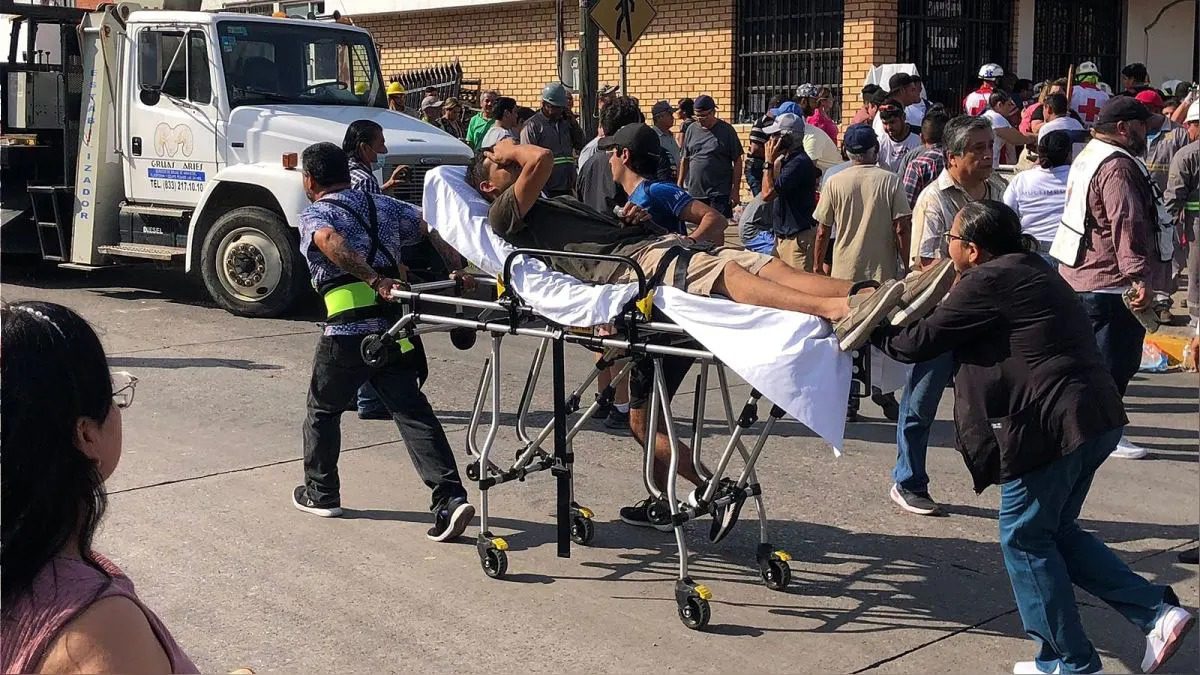 Colapso de techo en iglesia de México 