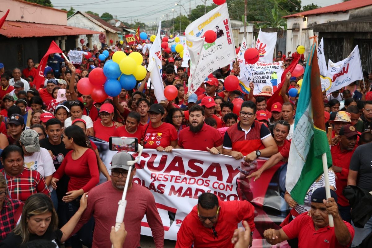 multitudinaria marcha en aguasay organizo el psuv para apoyar al presidente nicolas maduro laverdaddemonagas.com agusay marcha por el presidente nicolas maduro 1