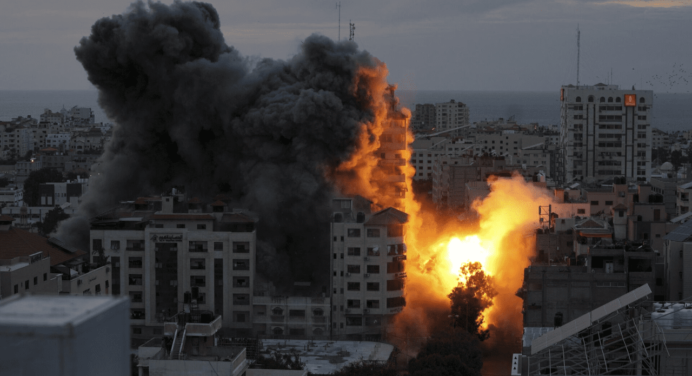 Palestina e Israel: Ascienden a más de 900 muertos por la guerra