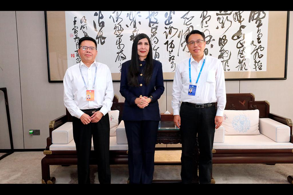 presidenta del tsj se reune con vicepresidente del tribunal superior de fujian en china laverdaddemonagas.com la magistrada gladys gutierrez en china