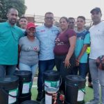 Requena donó pintura para doce canchas