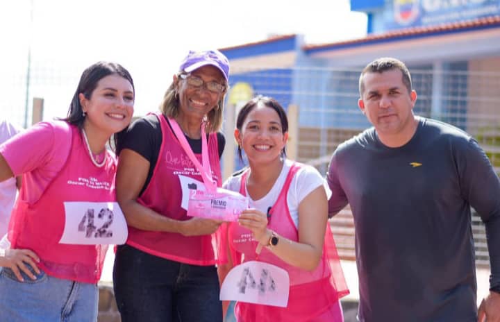 zamora tambien se unio a la lucha contra el cancer de mama laverdaddemonagas.com marcha rosa4