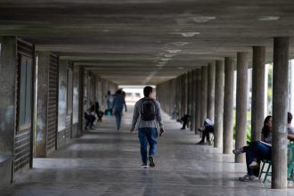 Cada 21 de noviembre Venezuela celebra el Dia del Estudiante