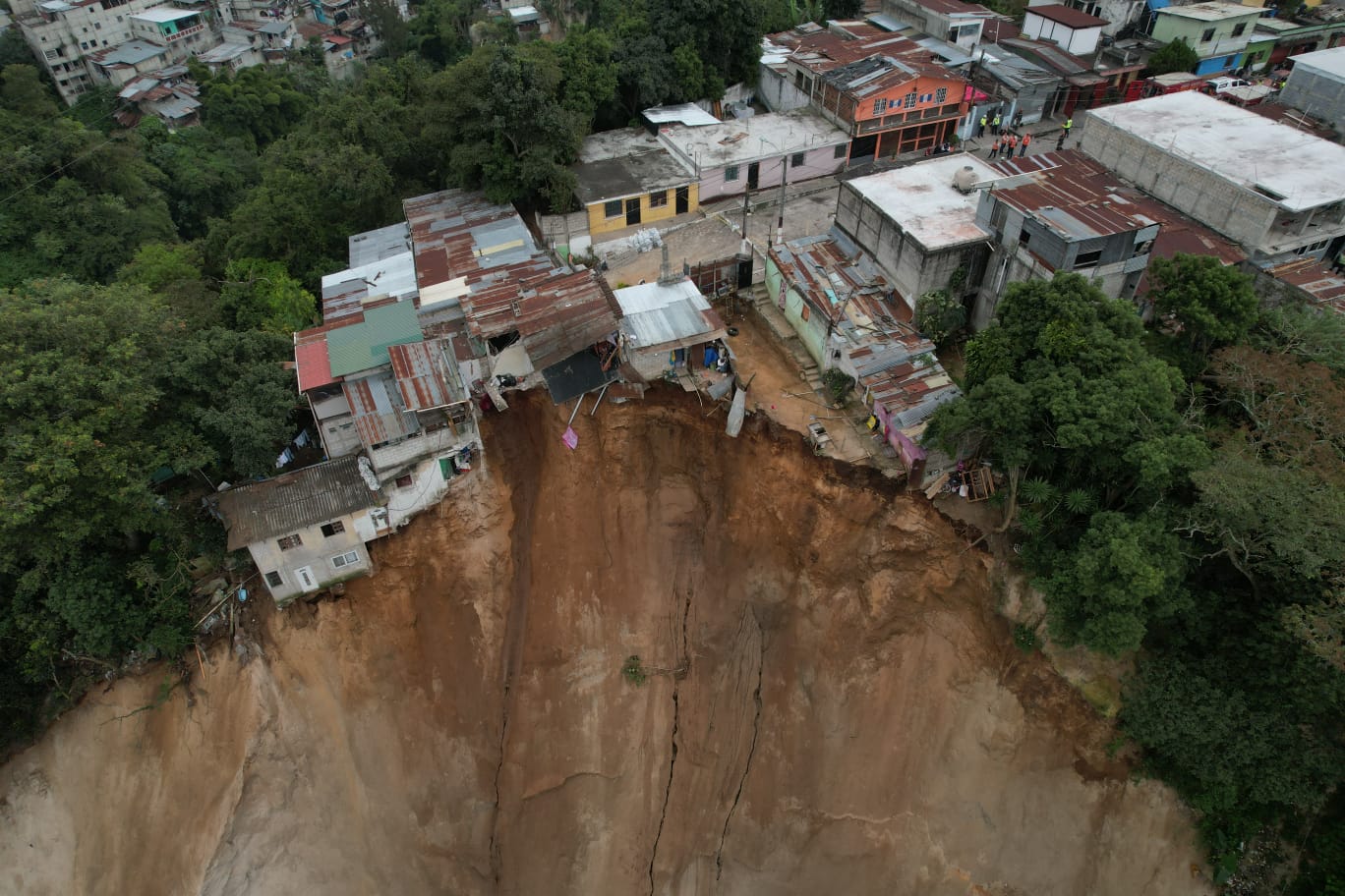 En Guatemala se registró un desprendimiento de tierra y deja varios desaparecidos