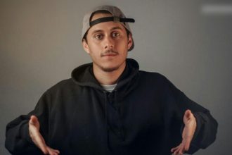 rapero venezolano Tirone González, mejor conocido como "Canserbero"