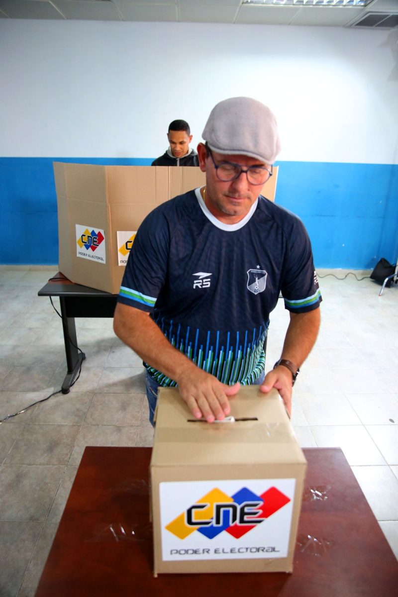 Representantes del Monagas SC participan en simulacro electoral en defensa del Esequibo 3 laverdaddemonagas.com whatsapp image 2023 11 20 at 2.51.29 pm