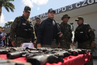 Incautan 66 armas de fuego en la cárcel de Vista Hermosa