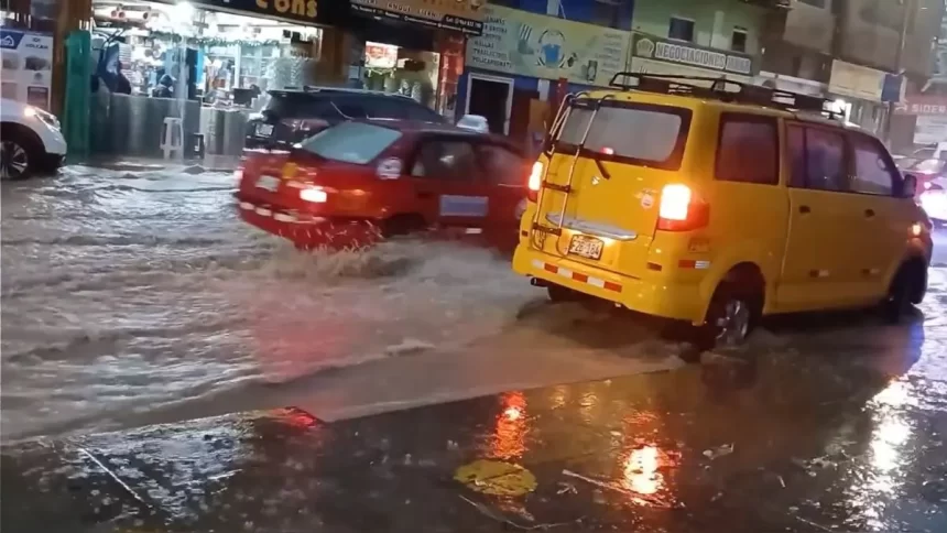 Más de 100 damnificados por intensas lluvias en Perú