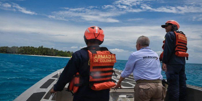 armada de colombia intercepta embarcacion con 25 migrantes en san andres laverdaddemonagas.com la armada de colombia en permanente patrullaje