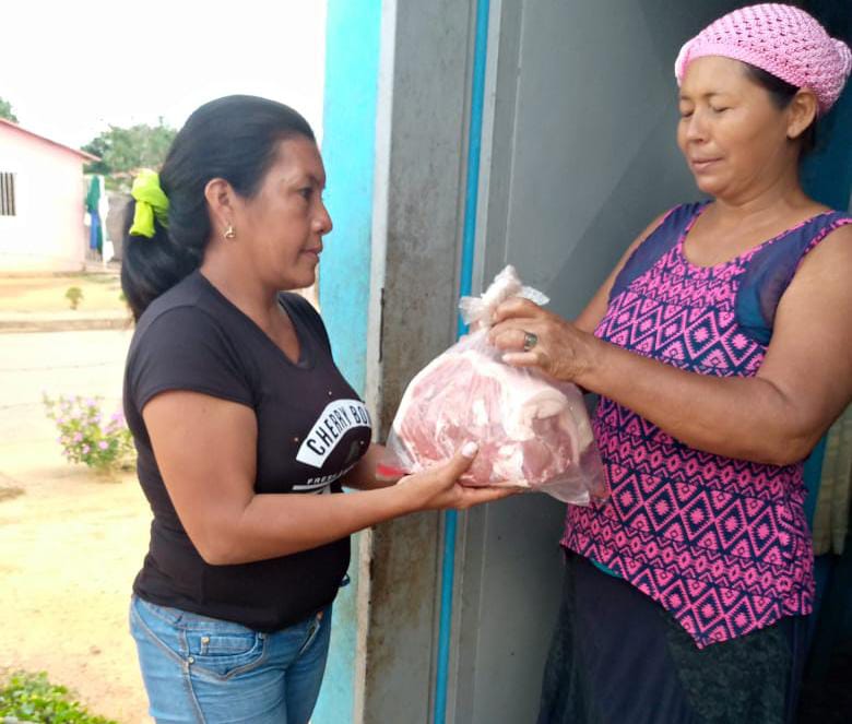 comunidades de aguasay atendidas con la venta de pernil laverdaddemonagas.com pernil1