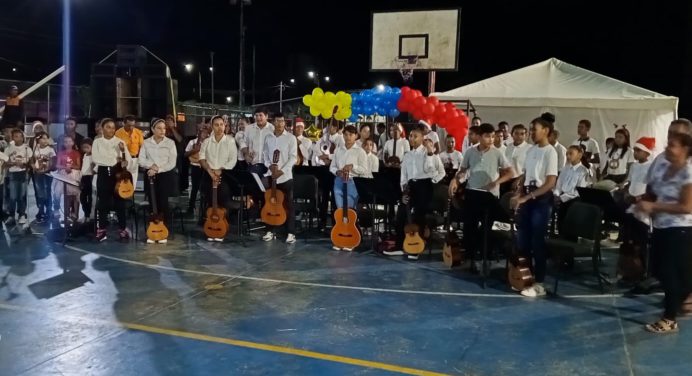 Festival «Uracoa tiene talento» estuvo lleno de magia y alegría