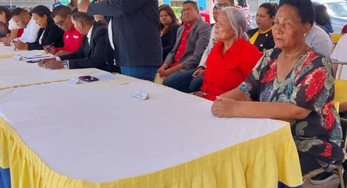 Alcalde Carlos Requena juramentó directiva del Concejo municipal de Libertador