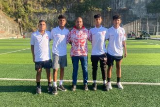 Jugadores de la Escuela Mejía prueban su talento con el conjunto capitalino