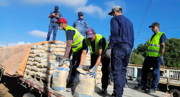 Distribuyen cemento a precio subsidiado en el municipio Zamora