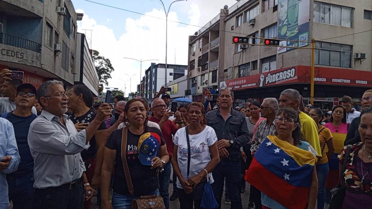 docentes marcharon en dos vertientes en exigencia de sus reivindicaciones laverdaddemonagas.com docentes culminaron jornada en la juncal
